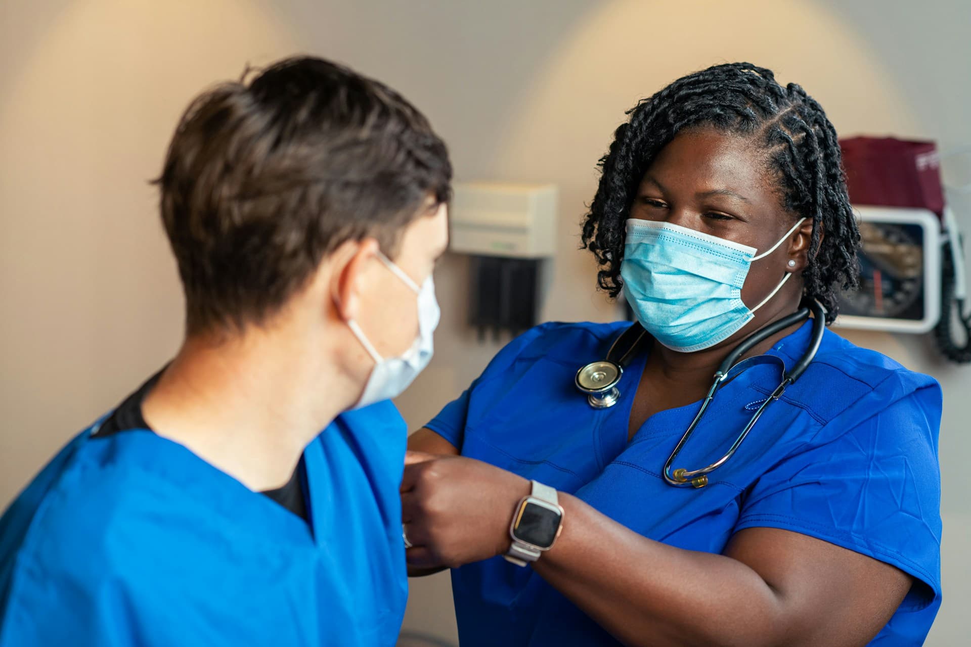 Hantavirus Symptoms: Early Warning Signs, Progression & When Emergency Care Saves Lives